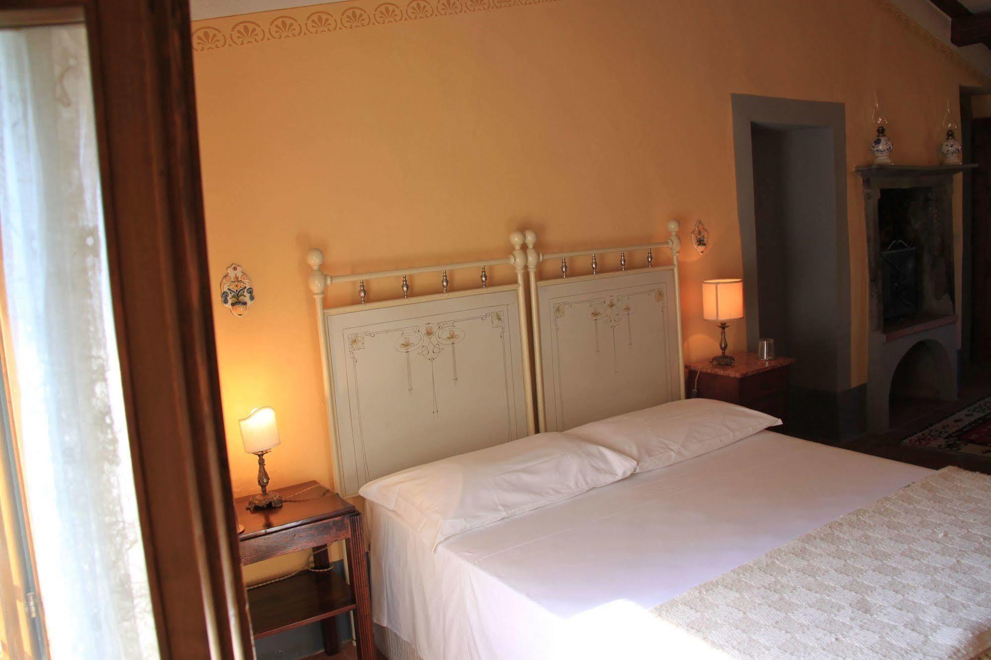 Antica Casa "Le Rondini" Bed and Breakfast Borgo a Buggiano Εξωτερικό φωτογραφία